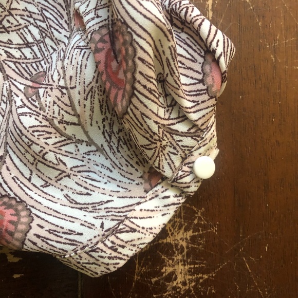 LOFT Peacock Feather Pattern Blouse Pink Tan - Size Large - Picture 9 of 16